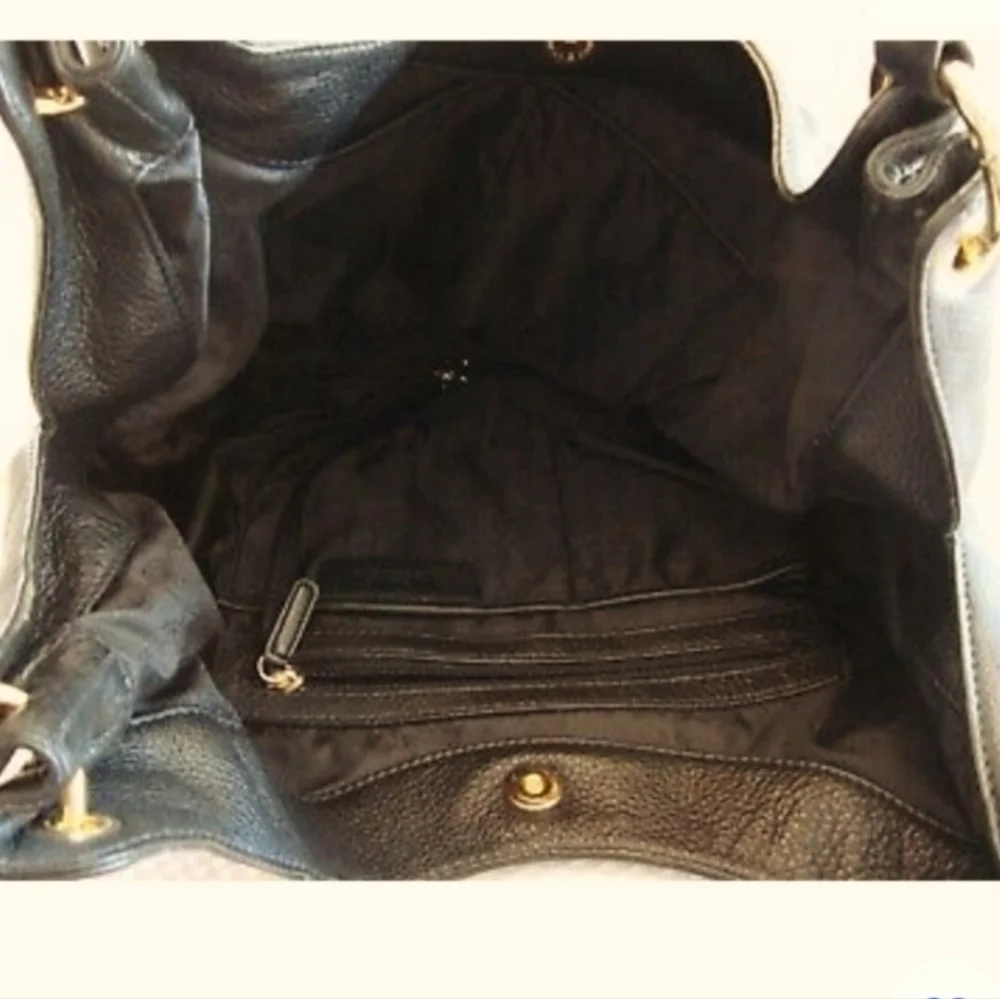 Michael Kors Hobo Charm Tassle Bag - Picture 3 of 7